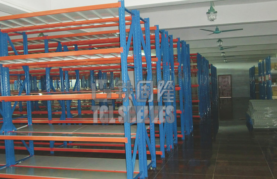Heavy Duty  Warehouse Shelf Racks OEM , steel pallet racking ODM CE Certificate